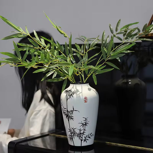 Dekorative Keramikvase im japanischen