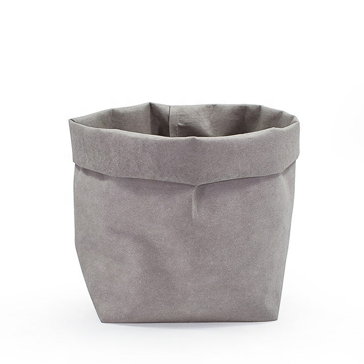 Dekorativer Keramik Blumentopf in Papierbeutel Optik