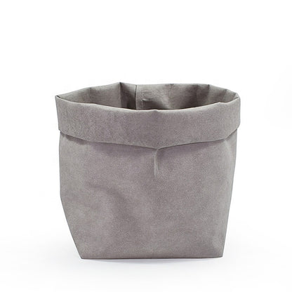 Dekorativer Keramik Blumentopf in Papierbeutel Optik